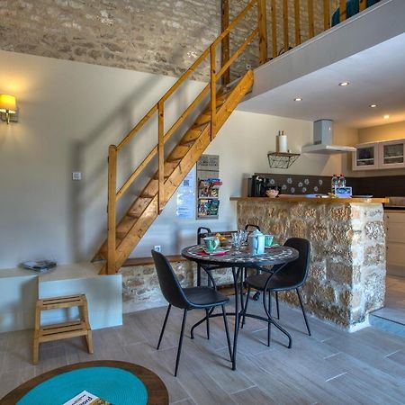 Domaine Des Pierres Blanches - Gite La Salamandre Villa Carlux Esterno foto