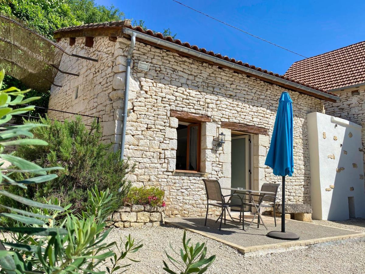 Domaine Des Pierres Blanches - Gite La Salamandre Villa Carlux Esterno foto