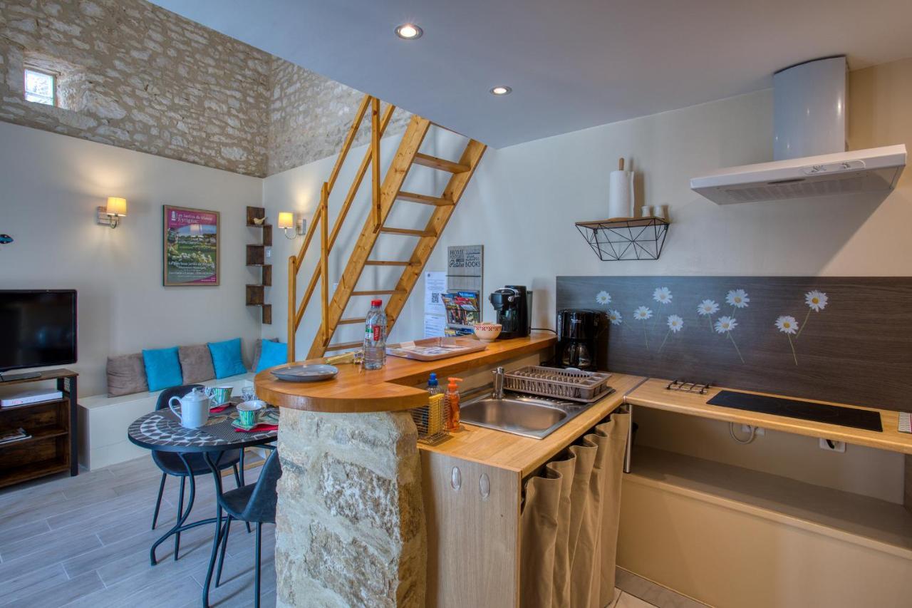 Domaine Des Pierres Blanches - Gite La Salamandre Villa Carlux Esterno foto