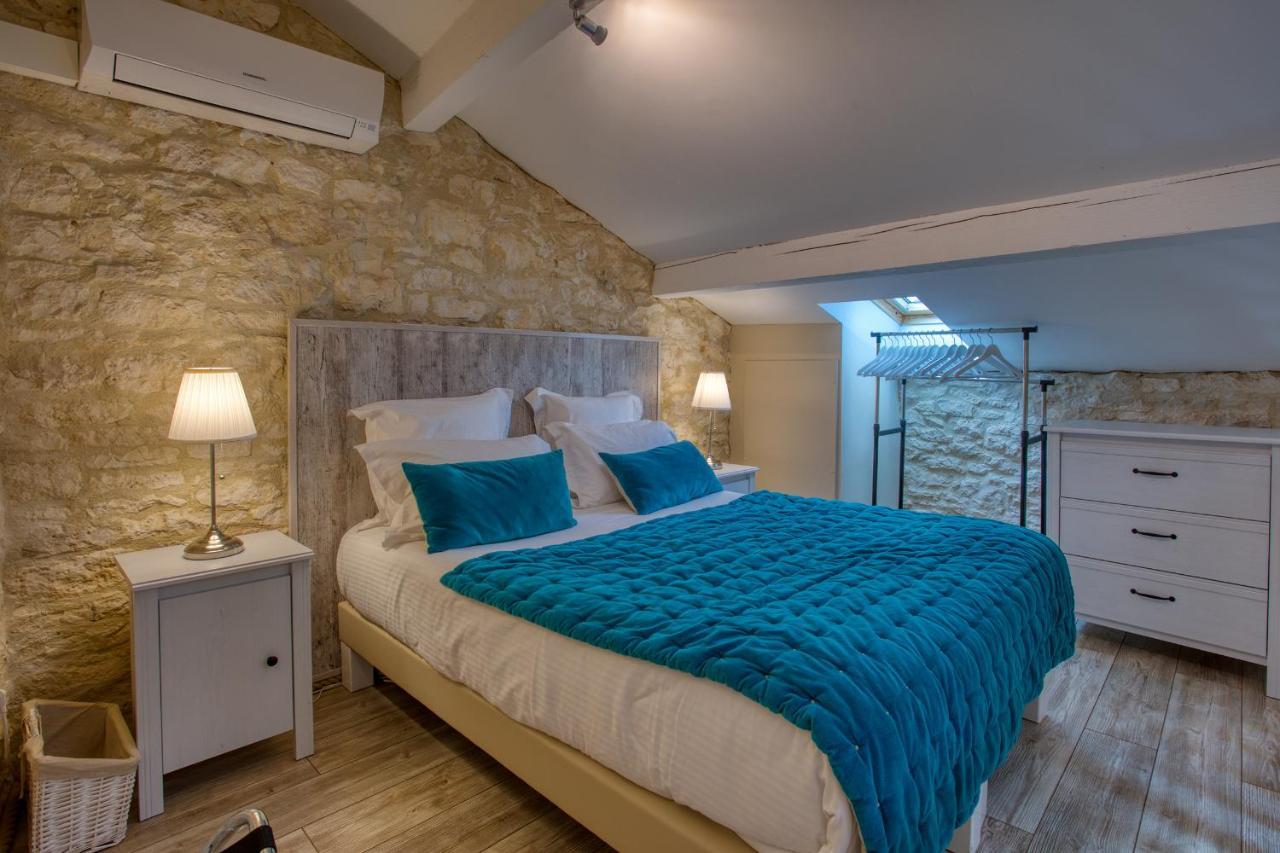 Domaine Des Pierres Blanches - Gite La Salamandre Villa Carlux Esterno foto
